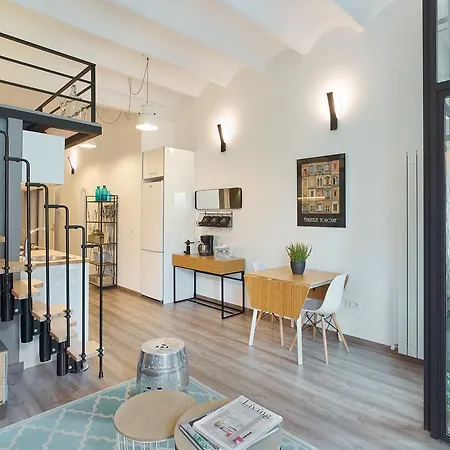 Urban District Apartments-vintage Suites & Loft Apartment *