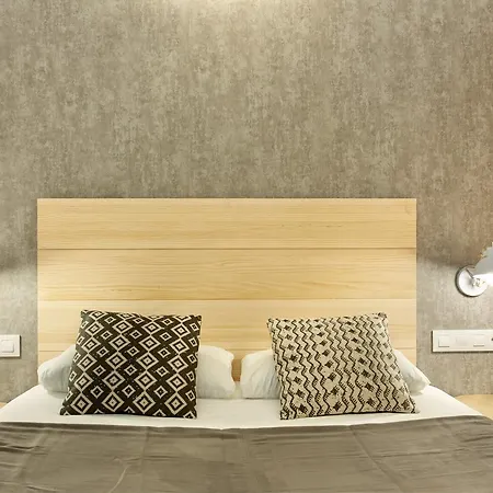 Apartment Urban District Apartments-vintage Suites & Loft *