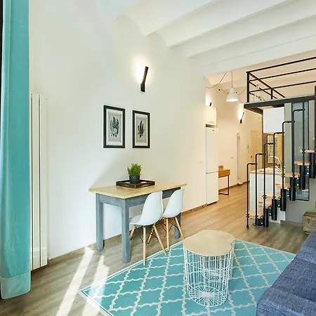 Urban District Apartments-vintage Suites & Loft