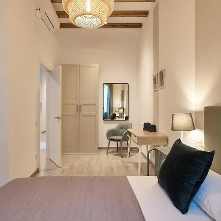 Urban District Apartments-vintage Suites & Loft